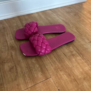 Dark pink slide. Faux leauther. Women’s sandal